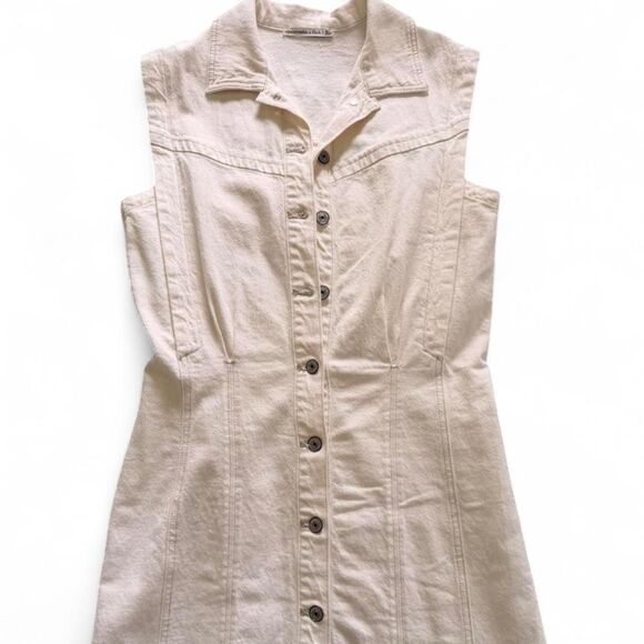 Abercrombie & Fitch Dresses & Skirts - Abercrombie-fitch Women's Cream and White Dress